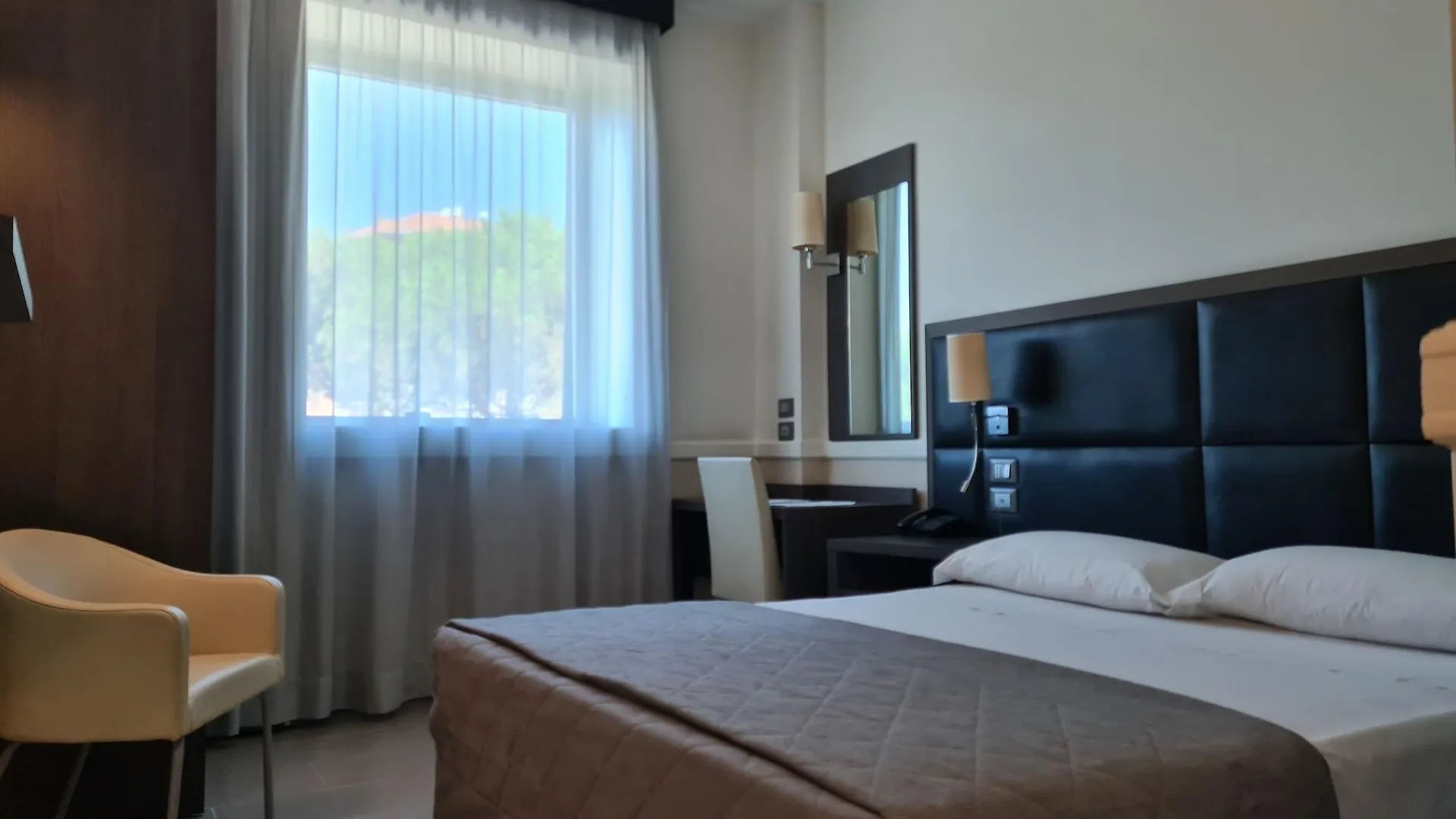 Hotel Artis Rome 4*,  Italy