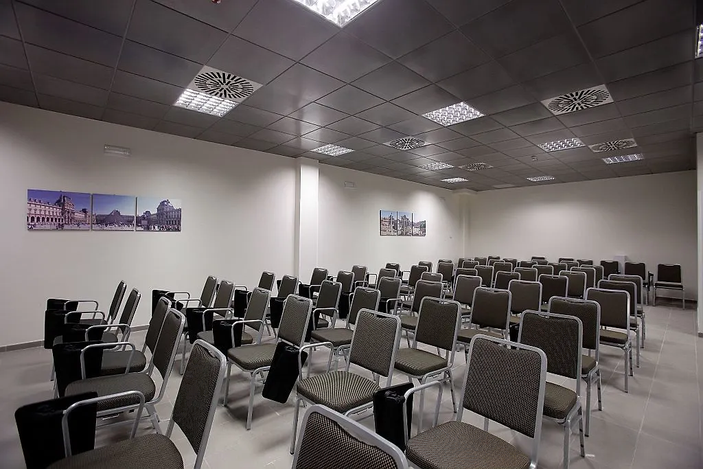 Hotel Artis Rome 4*,
