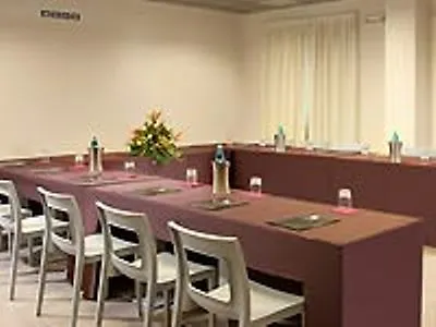 Hotel Artis Rome 4*,